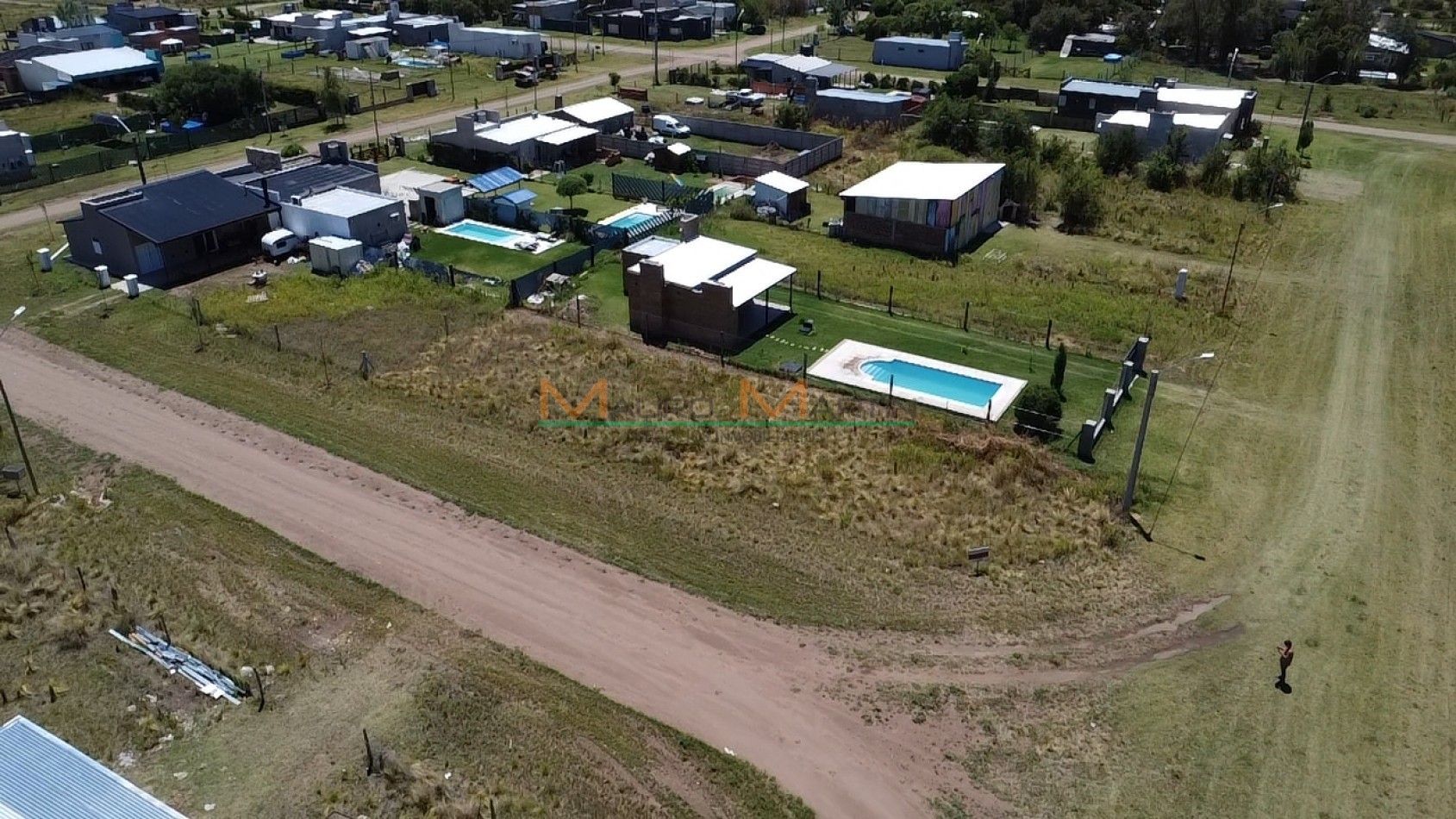 VENTA: TERRENO EN ESQUINA DE 468 M2 EN SPELUZZI