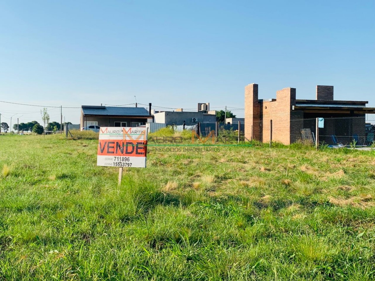 VENTA: TERRENO EN ESQUINA DE 468 M2 EN SPELUZZI